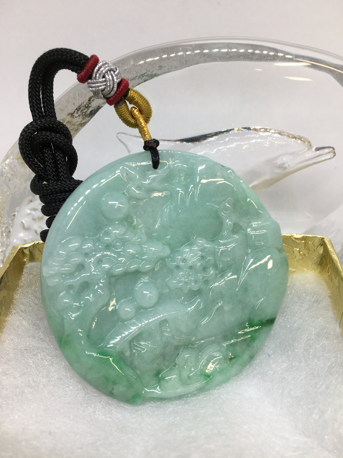 Jadeite jade pendant on sale